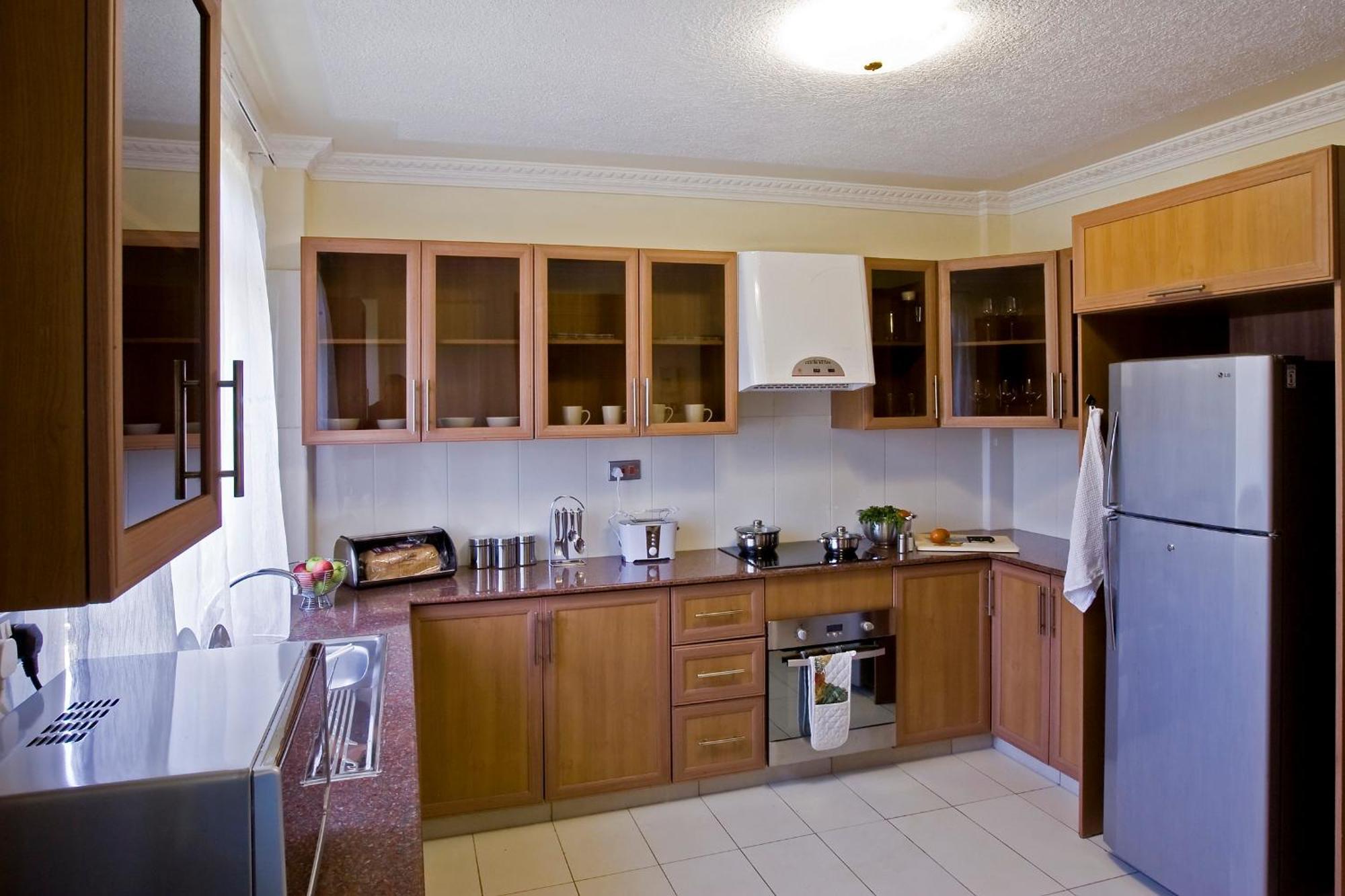 Gemsuites Serviced Apartments State House ナイロビ エクステリア 写真