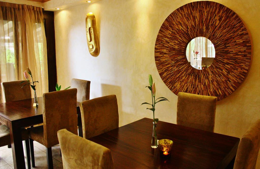 Gemsuites Serviced Apartments State House ナイロビ エクステリア 写真